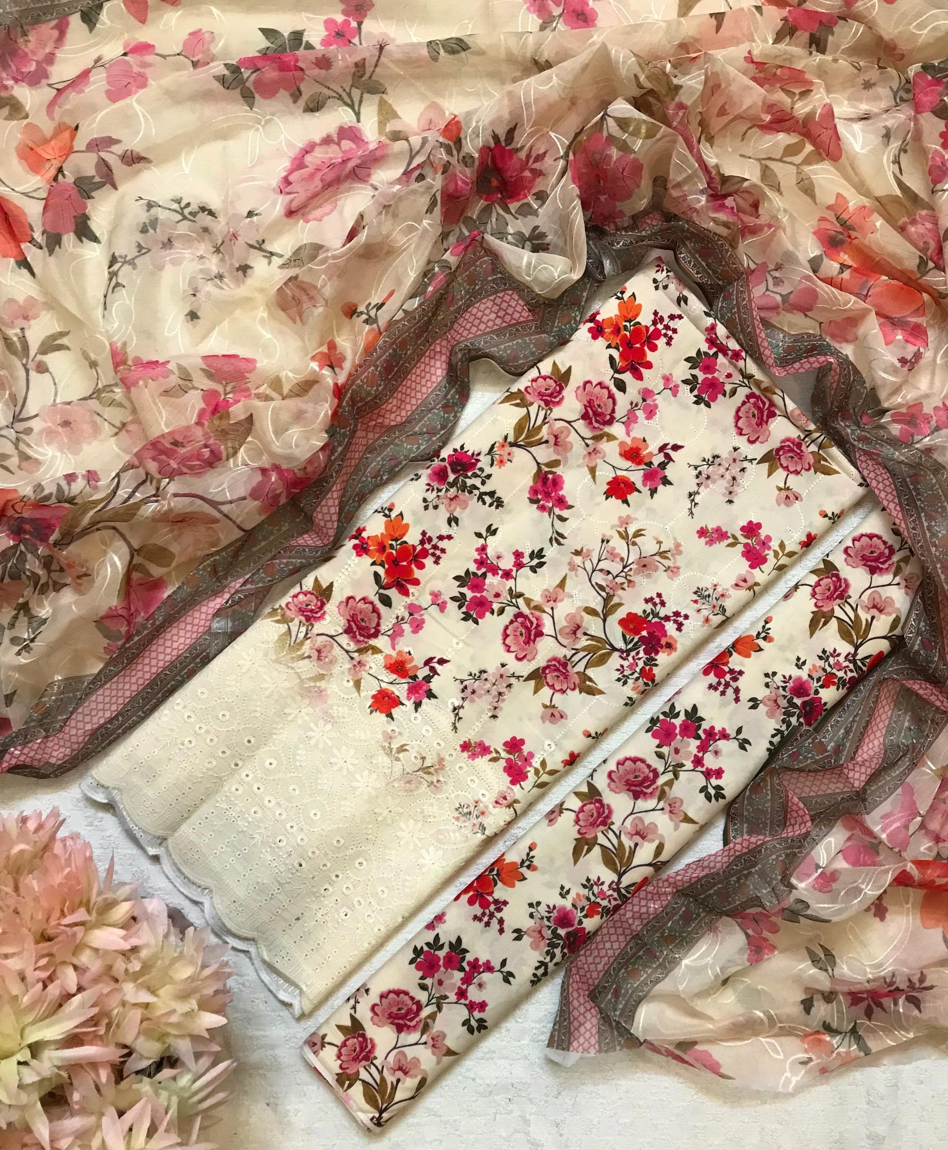Blush Garden – 3PC Unstitched Suit