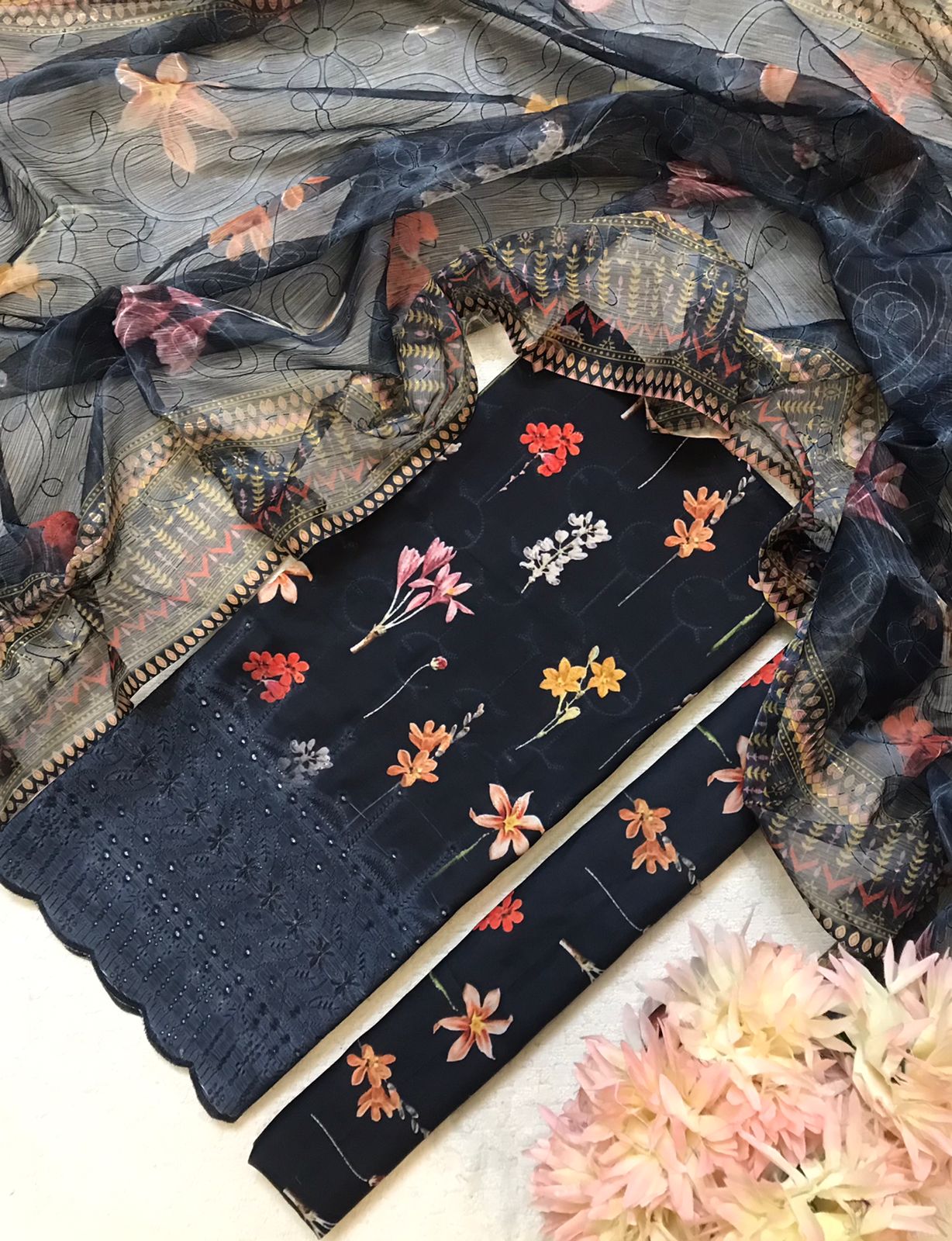Midnight Bloom – 3PC Unstitched Lawn Suit